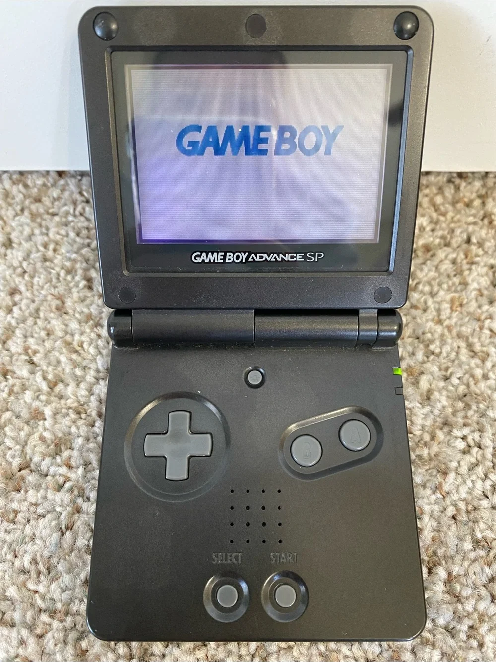 Portable Gaming Console (Nintendo Game Boy Advance SP)